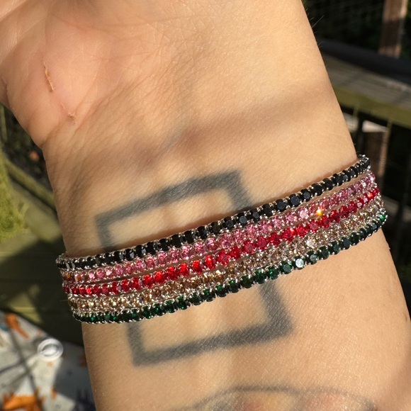 5 piece silver elastic Multicolor rhinestone bracelet set NEW - Picture 7 of 9